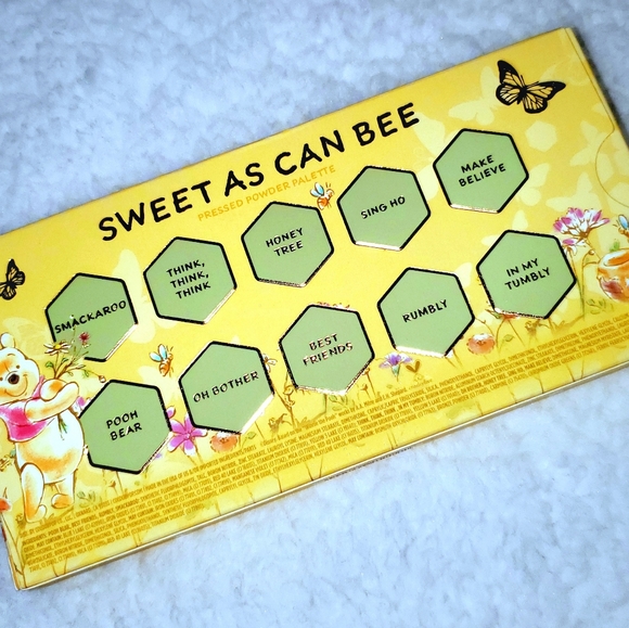 DISNEY WINNIE THE POOH X COLOURPOP 'SWEET AS CAN BEE' EYESHADOW PALETTE - Picture 6 of 7